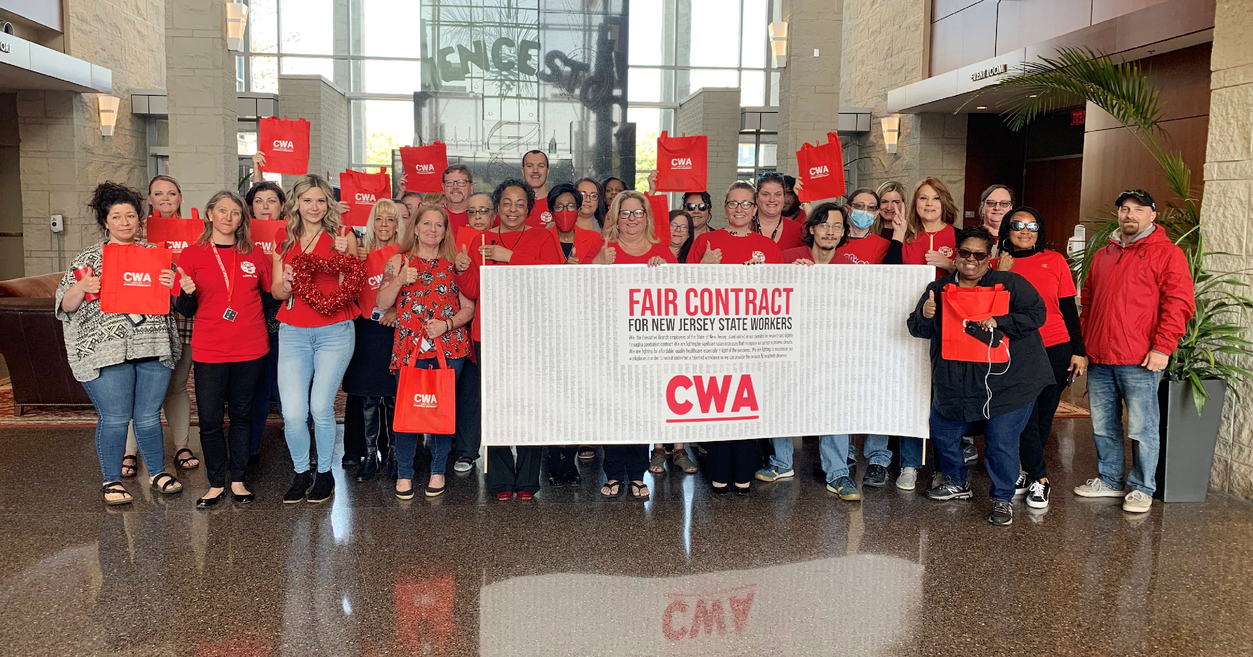CWA Members Rally for Fair Contract CWA Local 1031
